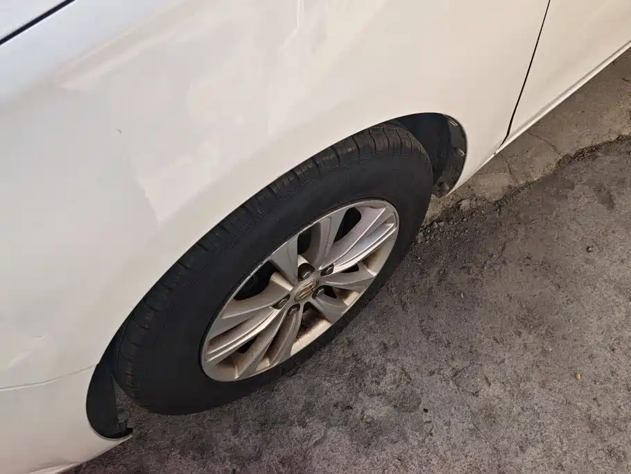 Buick Excelle — миниатюра 6