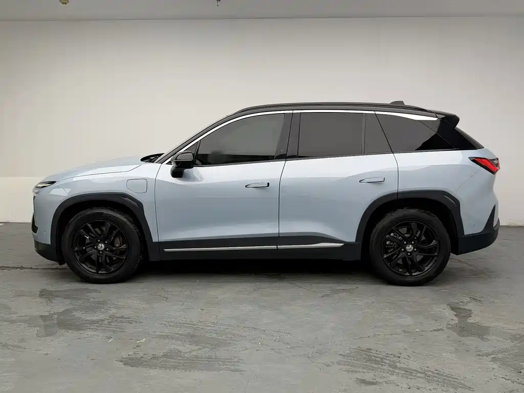 NIO ES6 — миниатюра 9