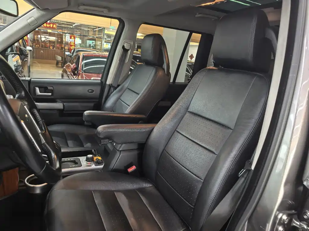 Land Rover Discovery — миниатюра 10
