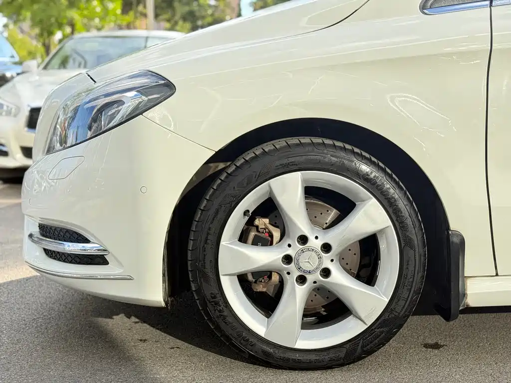Mercedes-Benz B-Class — миниатюра 13