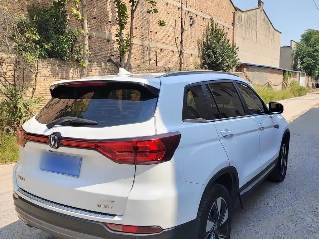 Changan CS75 — миниатюра 8