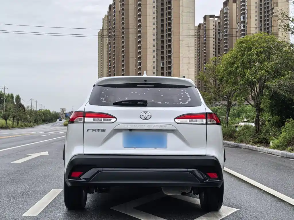 Toyota Frontlander — миниатюра 9