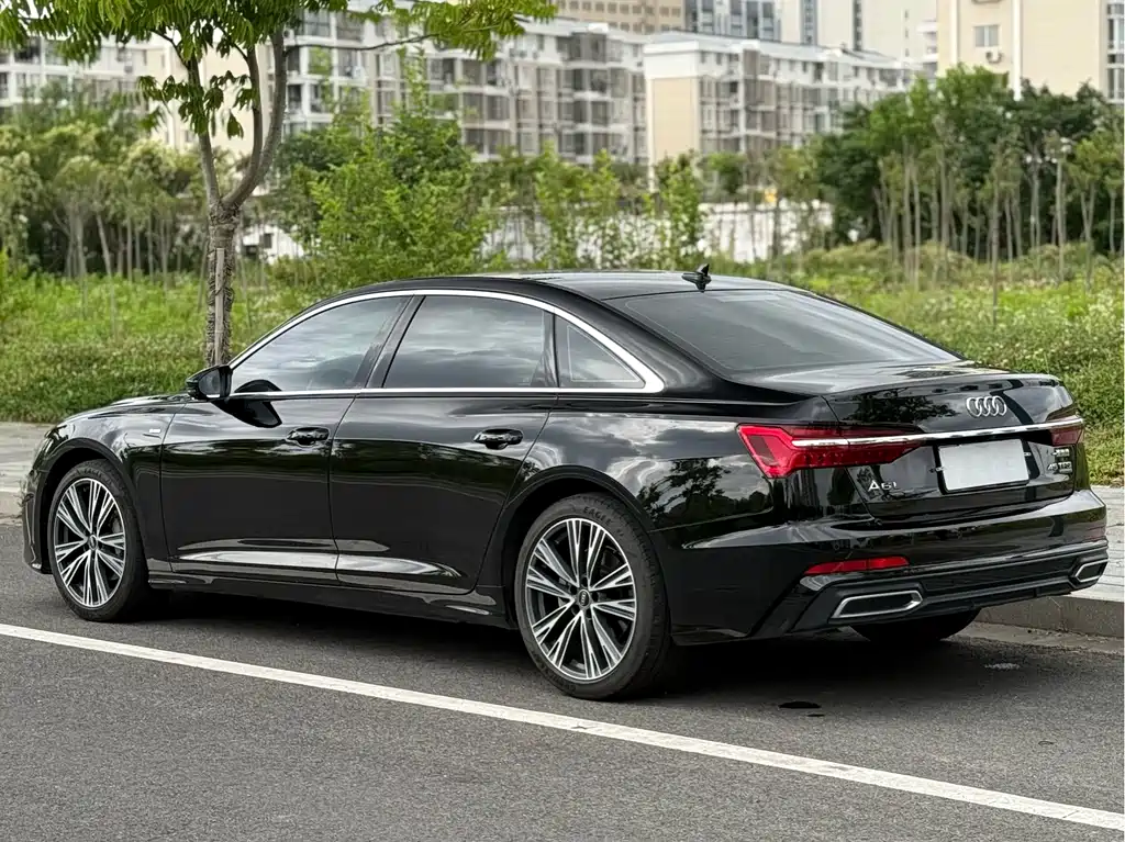 Audi A6L 2022 — фото 14