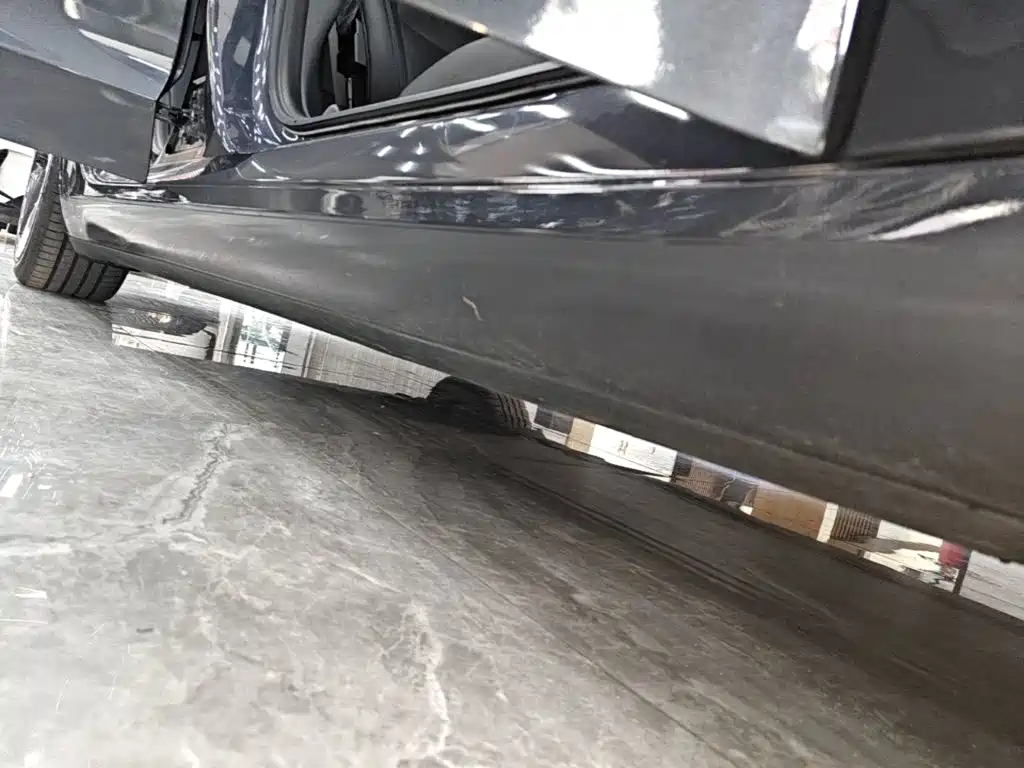 Tesla Model 3 — миниатюра 21