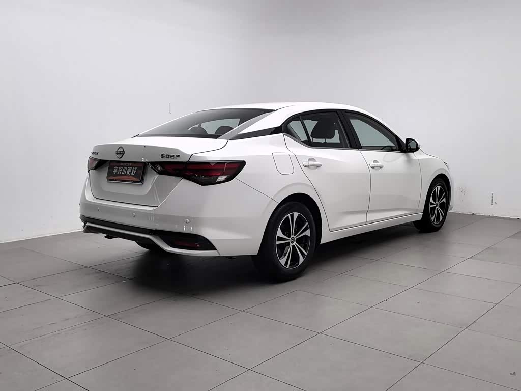 Nissan Sylphy 1.6 л 2024 г. Белый, пробег 48900 км