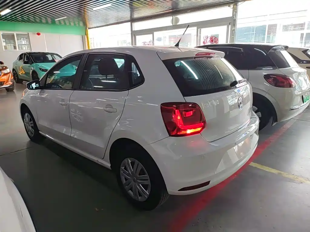 Volkswagen Polo — миниатюра 5