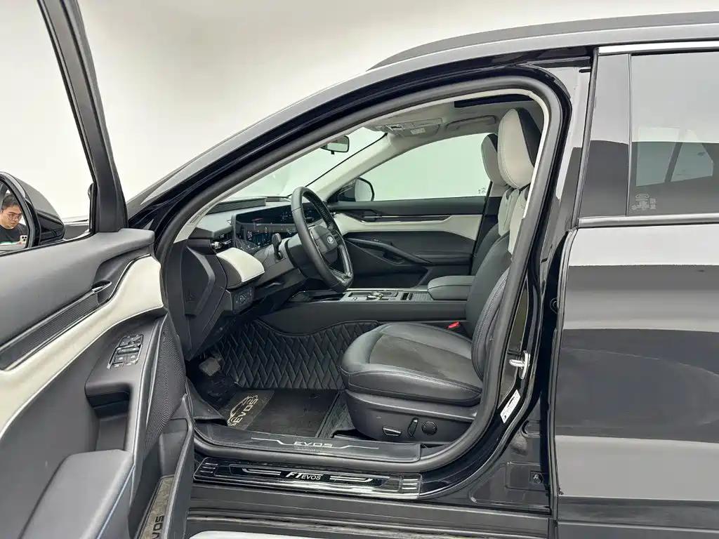 Ford Evos — миниатюра 18