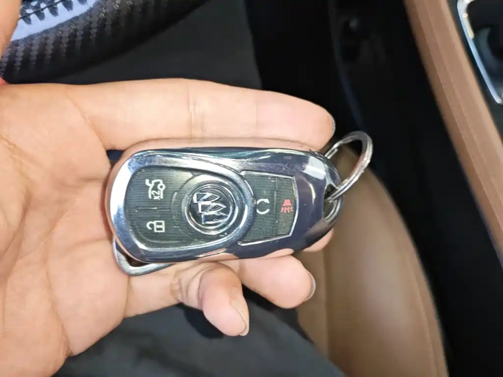 Buick LaCrosse — миниатюра 9