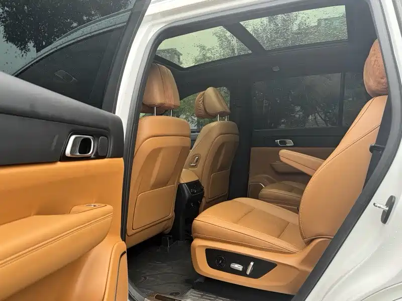 Li Auto ONE 2021 6 мест