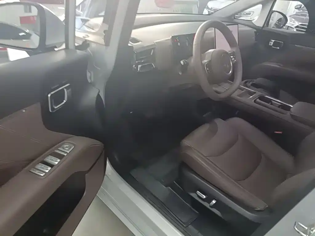 Wuling Xingguang 730 New Energy — миниатюра 16