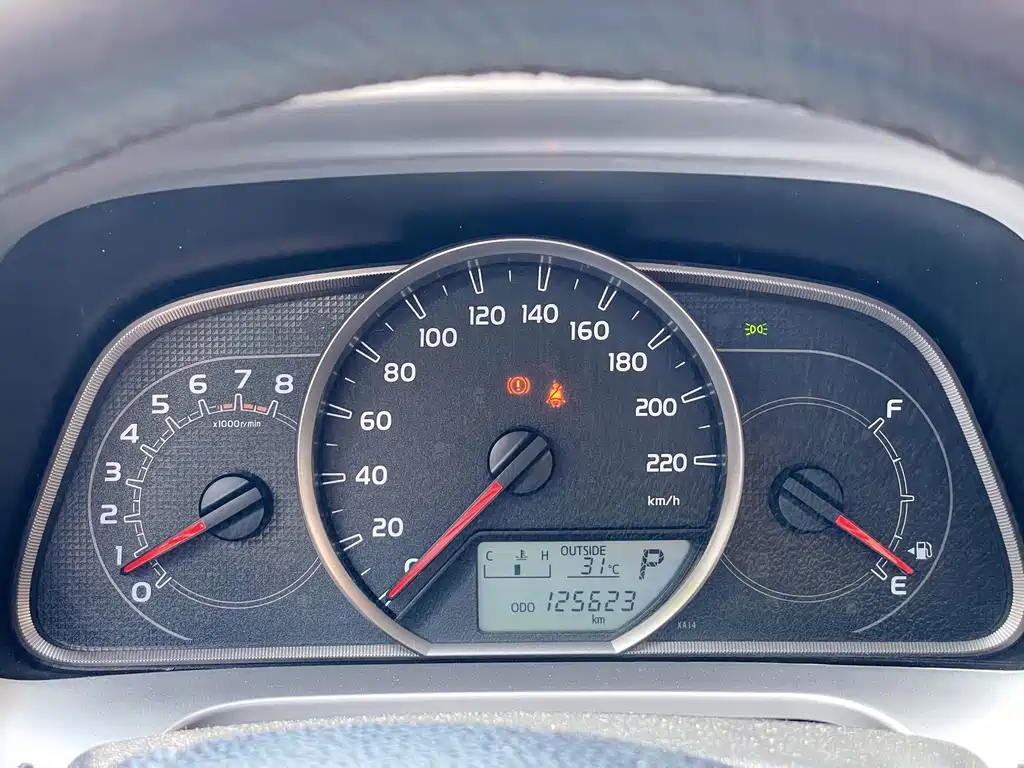 Toyota RAV4 — миниатюра 10