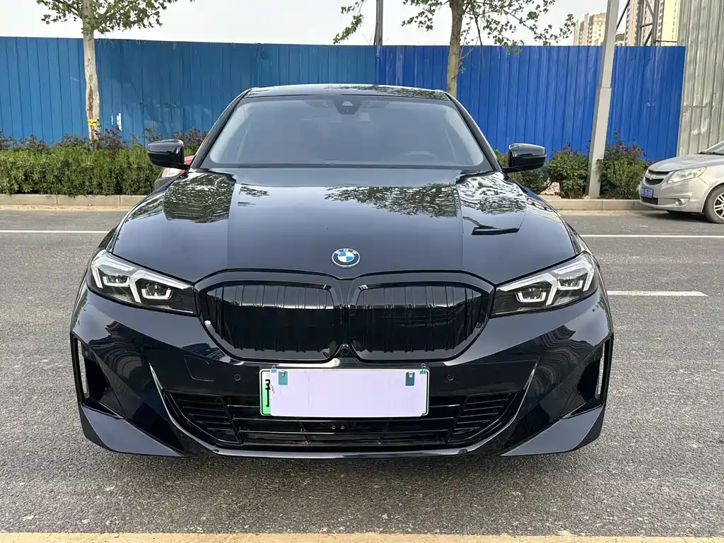 BMW i3 2024 eDrive 35 L