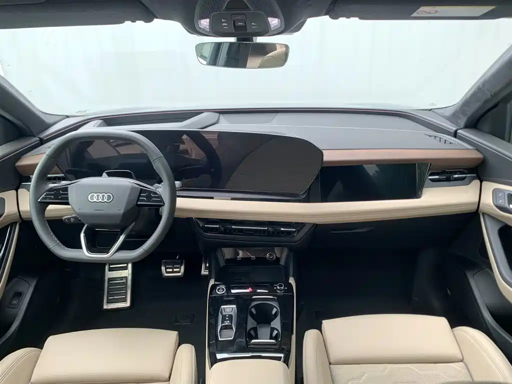 Audi Q6L e-tron