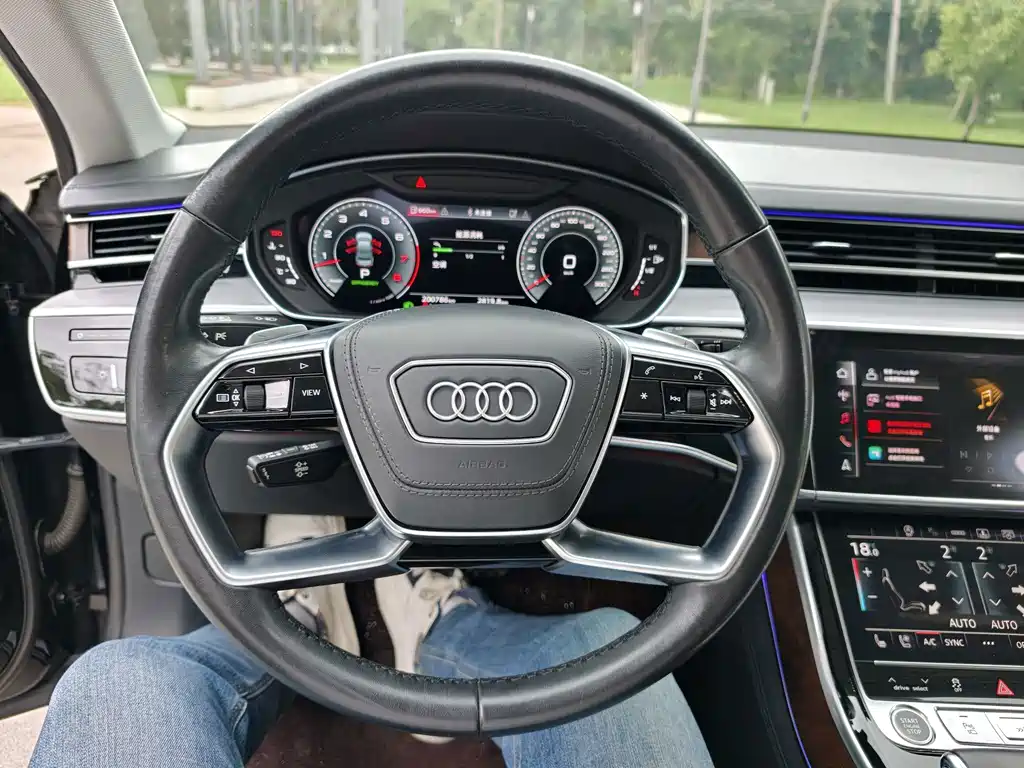 Audi A8 — миниатюра 18