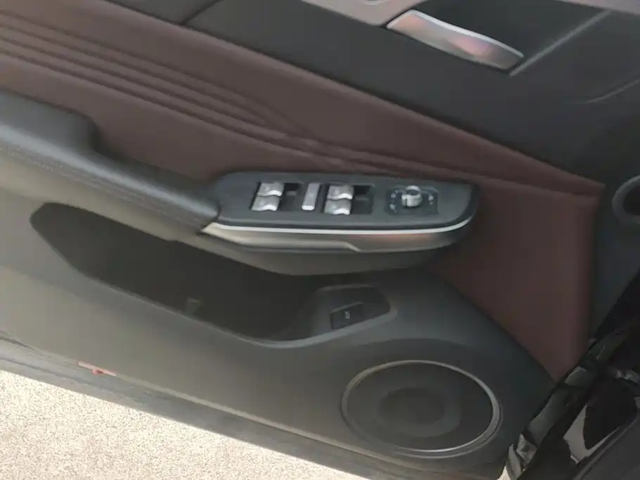 Wey Wey VV5 — миниатюра 7