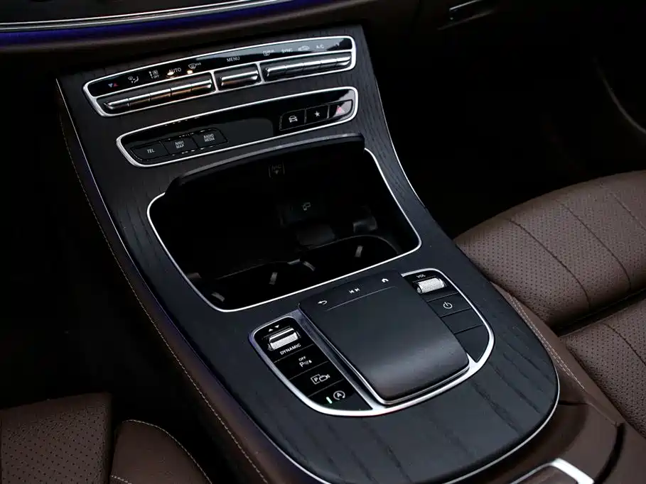 Mercedes-Benz E-Class E 2022 E 300 L Fashion
