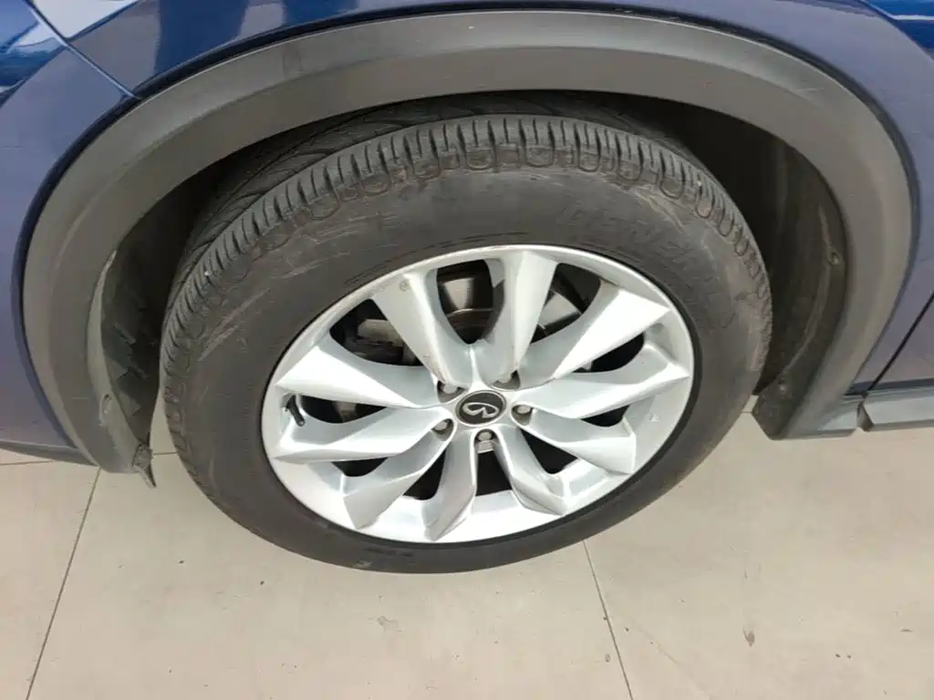 Infiniti QX50 — миниатюра 23