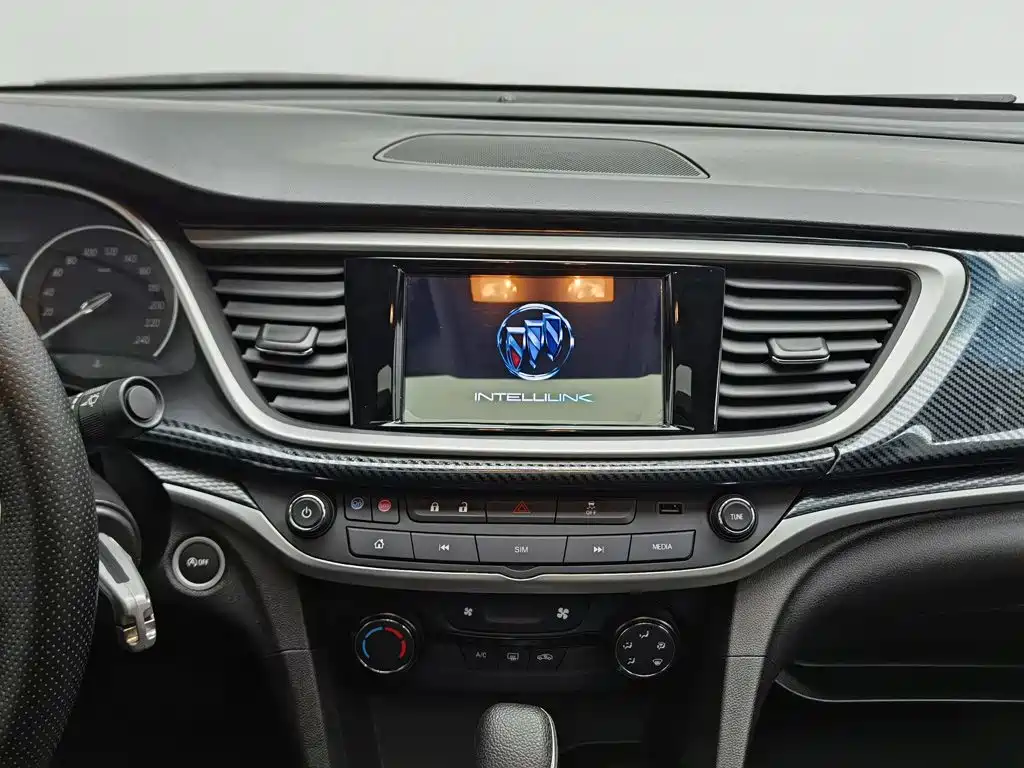 Buick Excelle — миниатюра 12