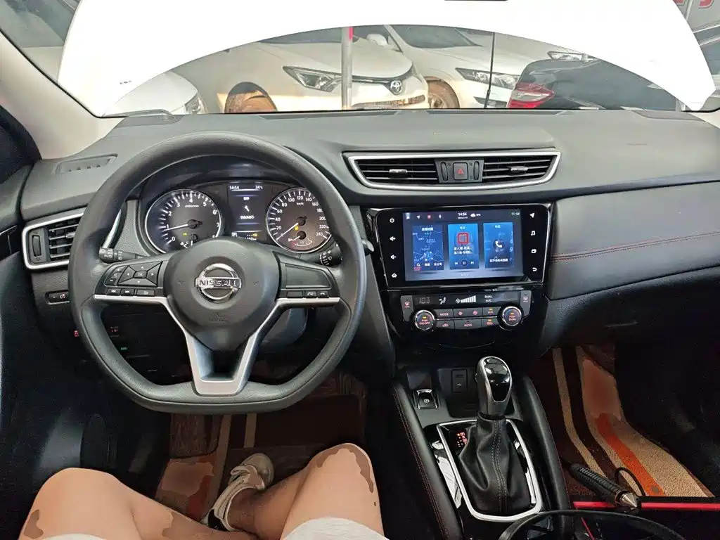 Nissan Qashqai — миниатюра 10