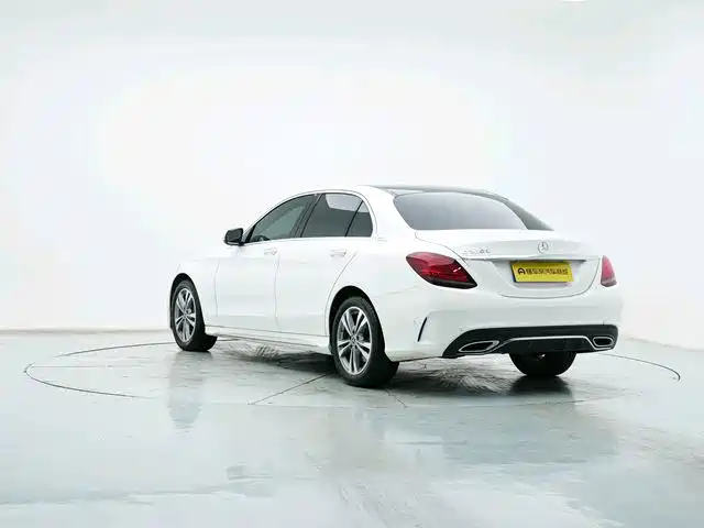 Mercedes-Benz C-Class — миниатюра 5