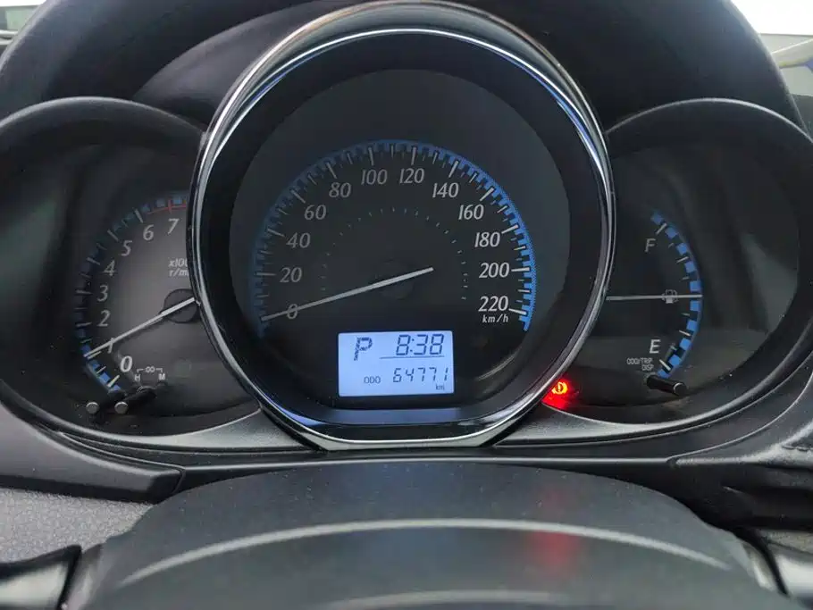 Toyota Yaris L — миниатюра 14