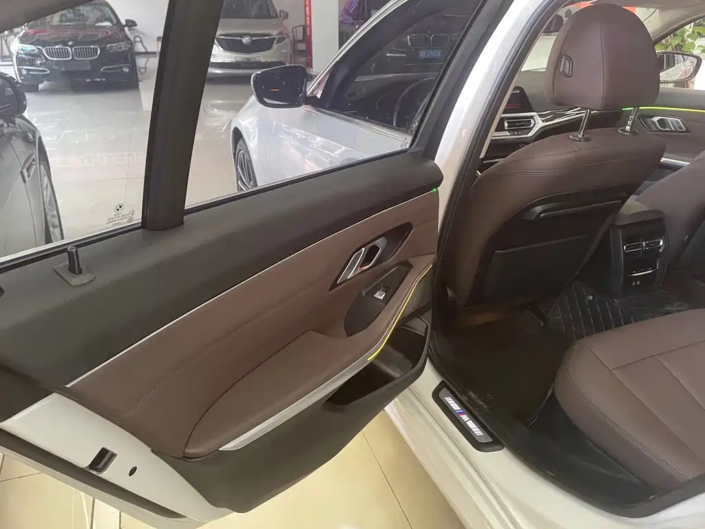 BMW 3 Series — миниатюра 7