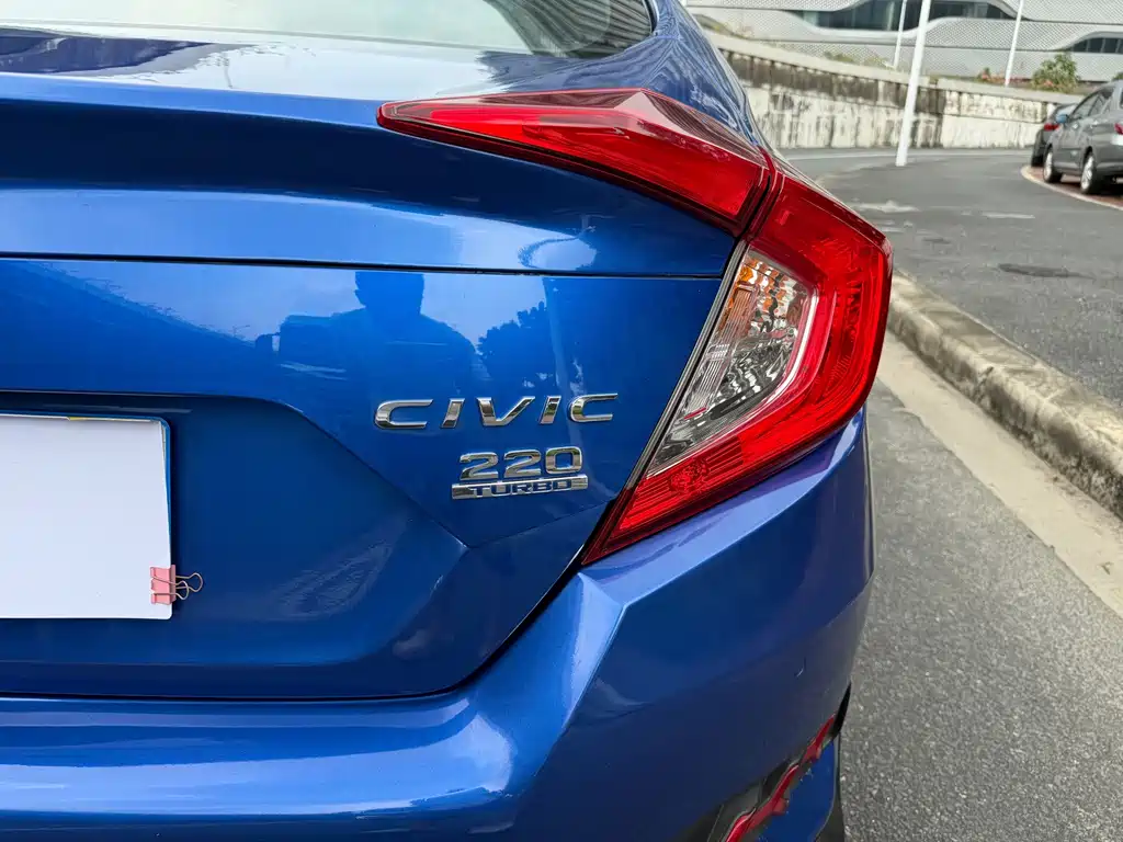 Honda Civic — миниатюра 16