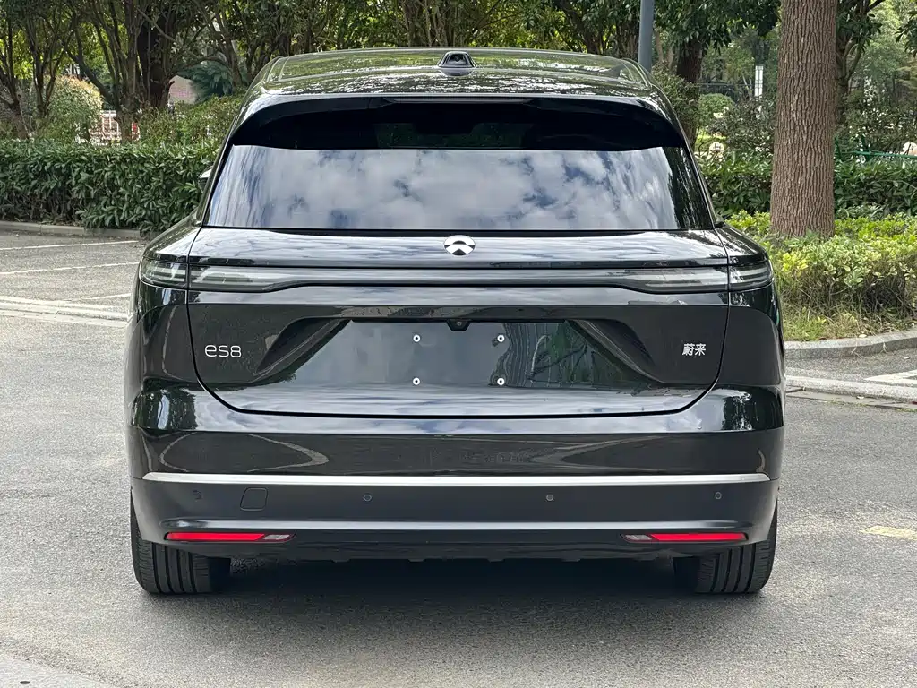 NIO ES8 2024 75kWh