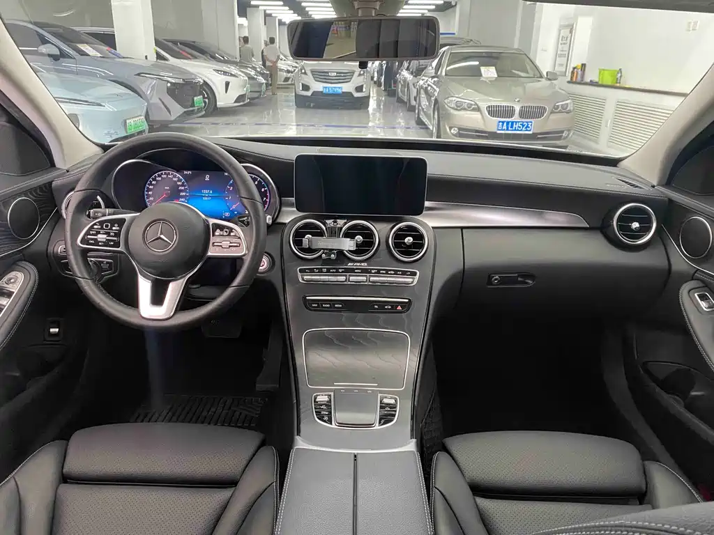 Mercedes-Benz C-Class — миниатюра 14