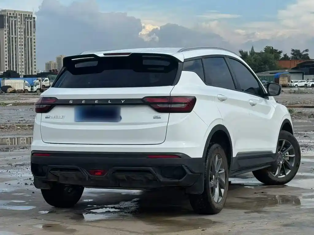 Geely Binyue — миниатюра 25