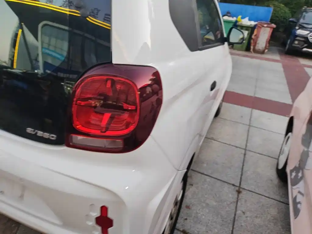 Roewe Clever — миниатюра 8