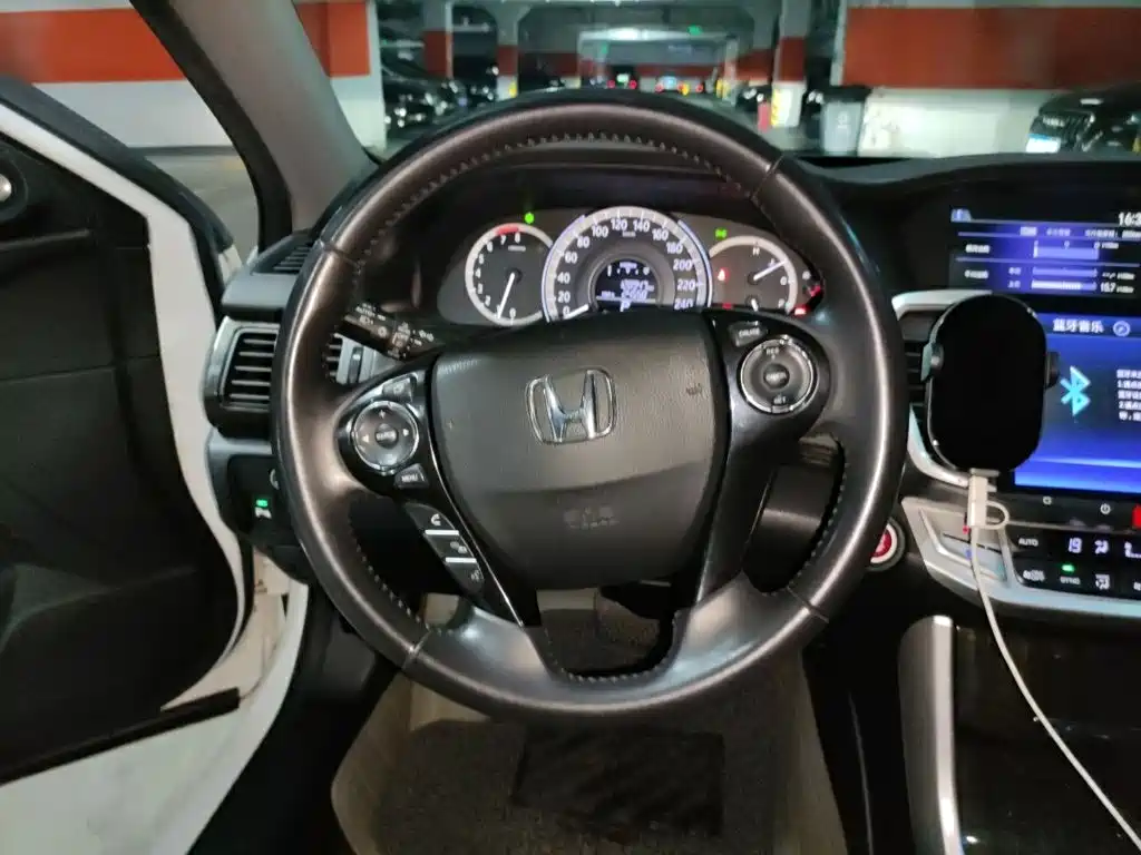 Honda Accord 2015 2.4L EX Luxury