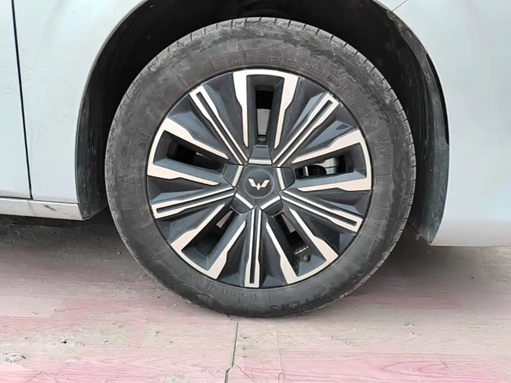 Wuling Xingguang 730 New Energy — миниатюра 12