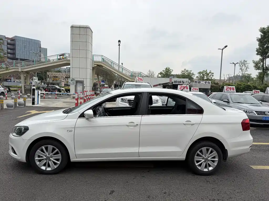Volkswagen Jetta — миниатюра 17