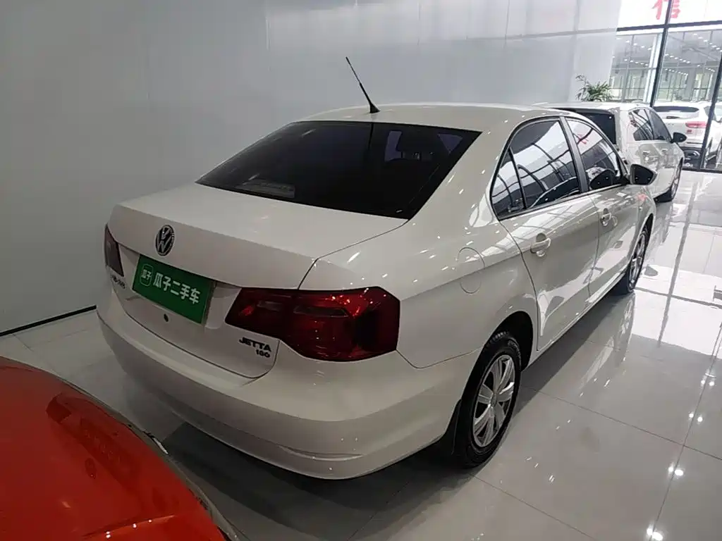 Volkswagen Jetta — миниатюра 7