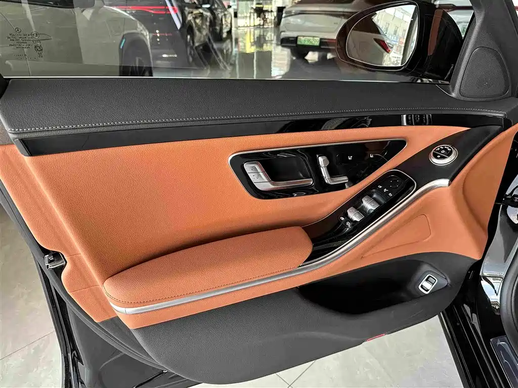 Mercedes-Benz S-Class — миниатюра 5