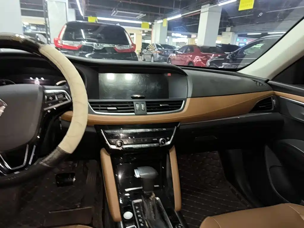 Borgward BX7 — миниатюра 13