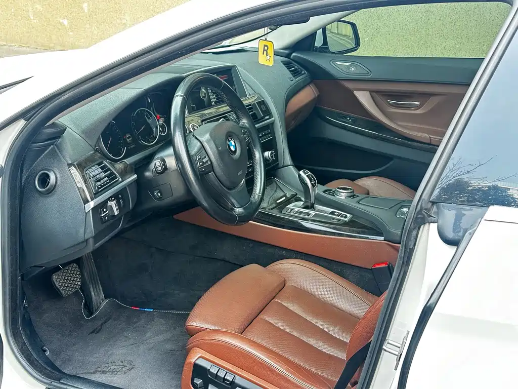 BMW 6 Series — миниатюра 7