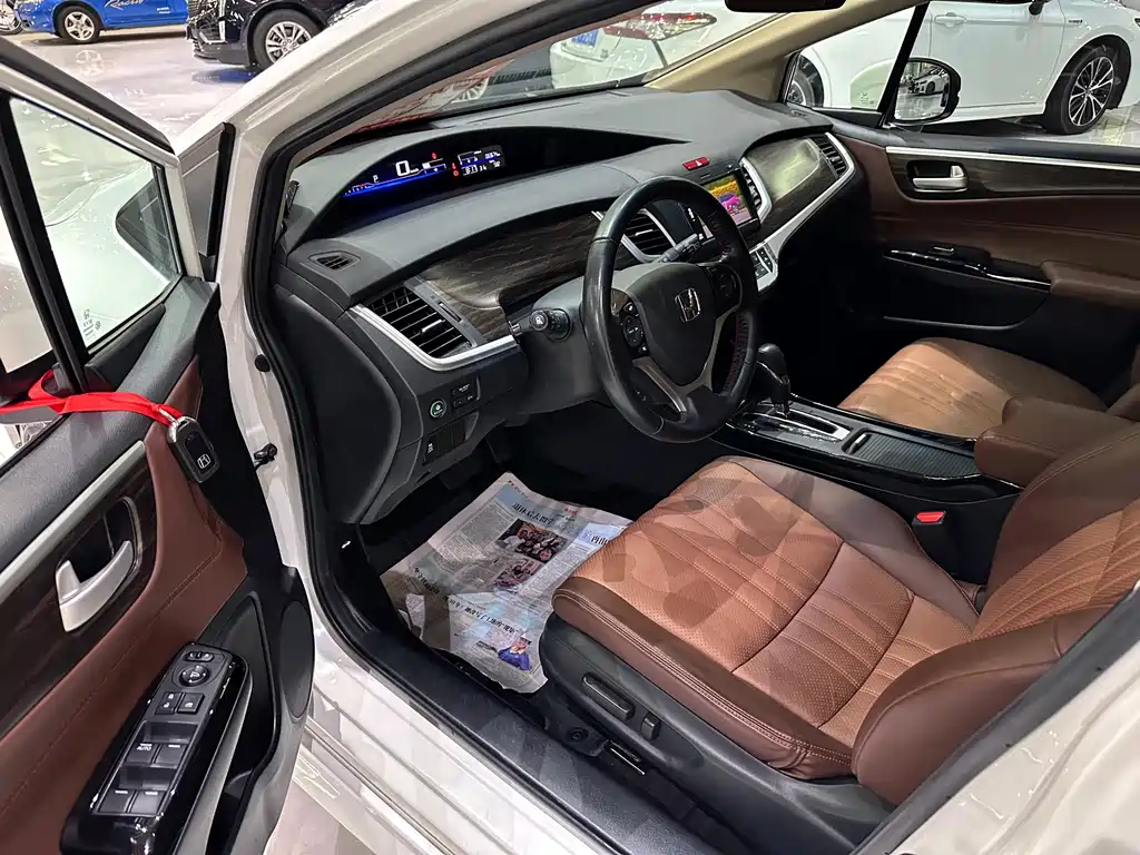 Honda Jade — миниатюра 5