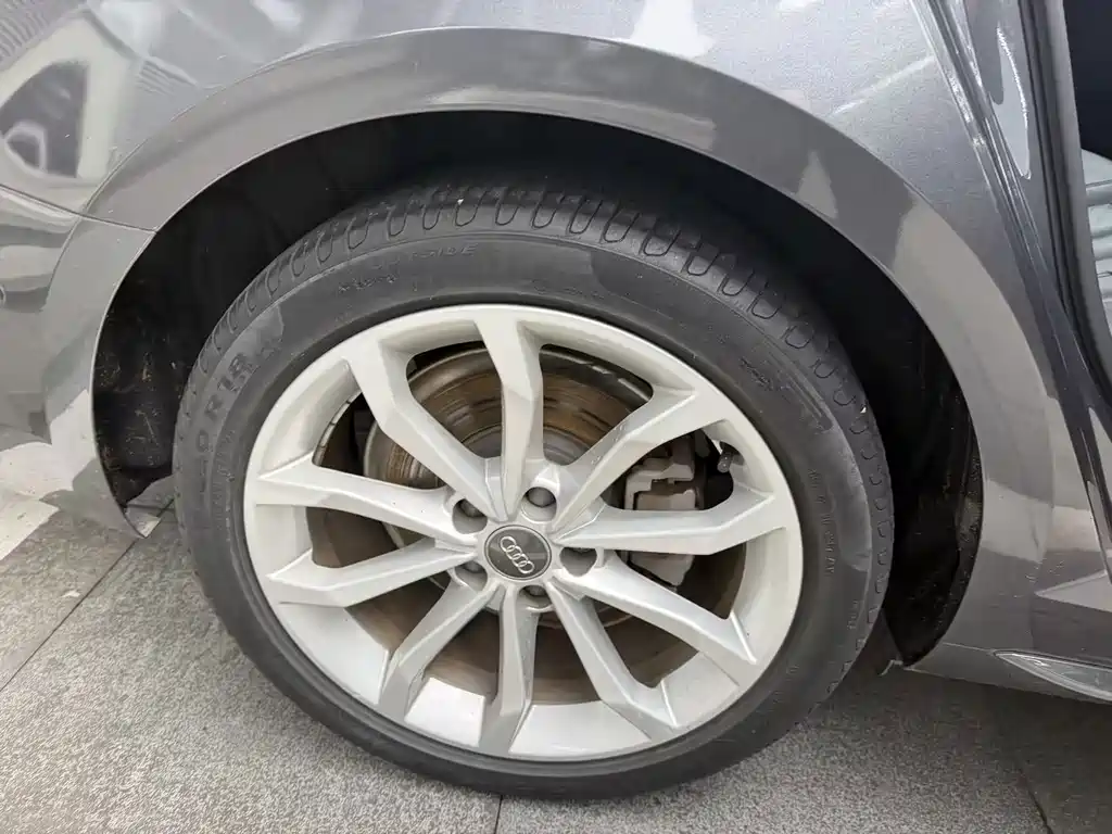 Audi A4L — миниатюра 3