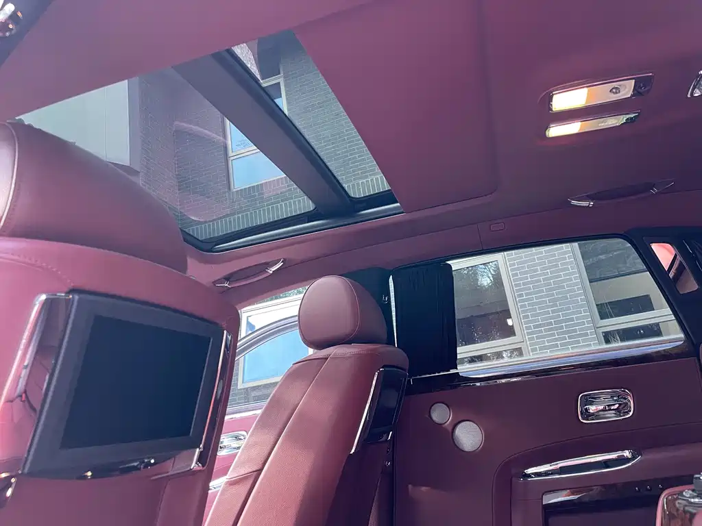 Rolls-Royce Ghost — миниатюра 7