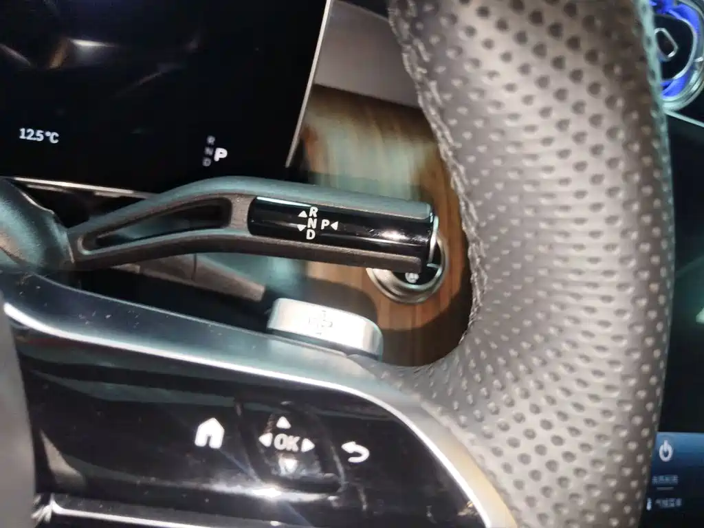 Mercedes-Benz GLC 2024 GLC 300 L 4MATIC 5 мест