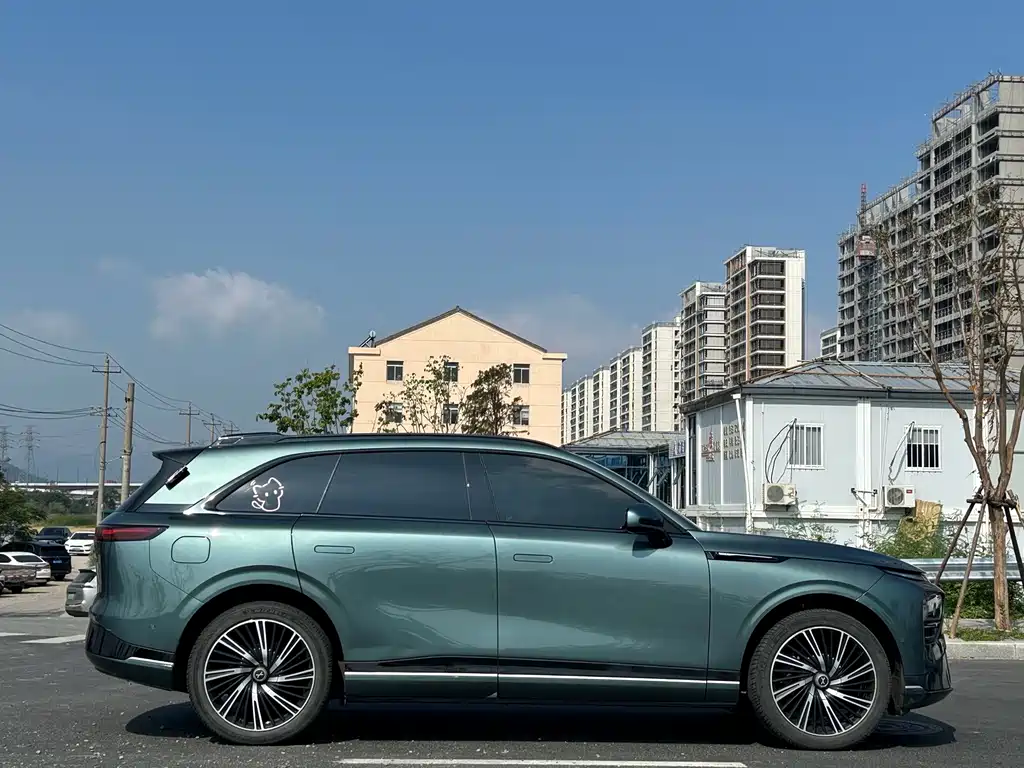 XPeng G9 — миниатюра 5