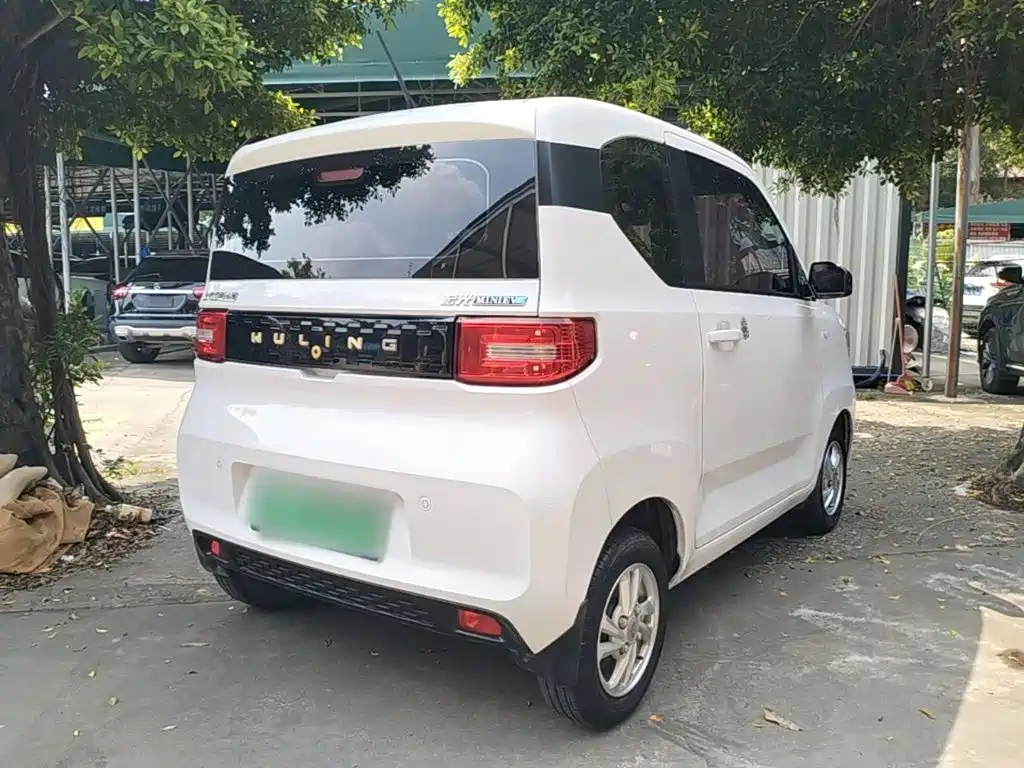 Wuling MINIEV — миниатюра 7