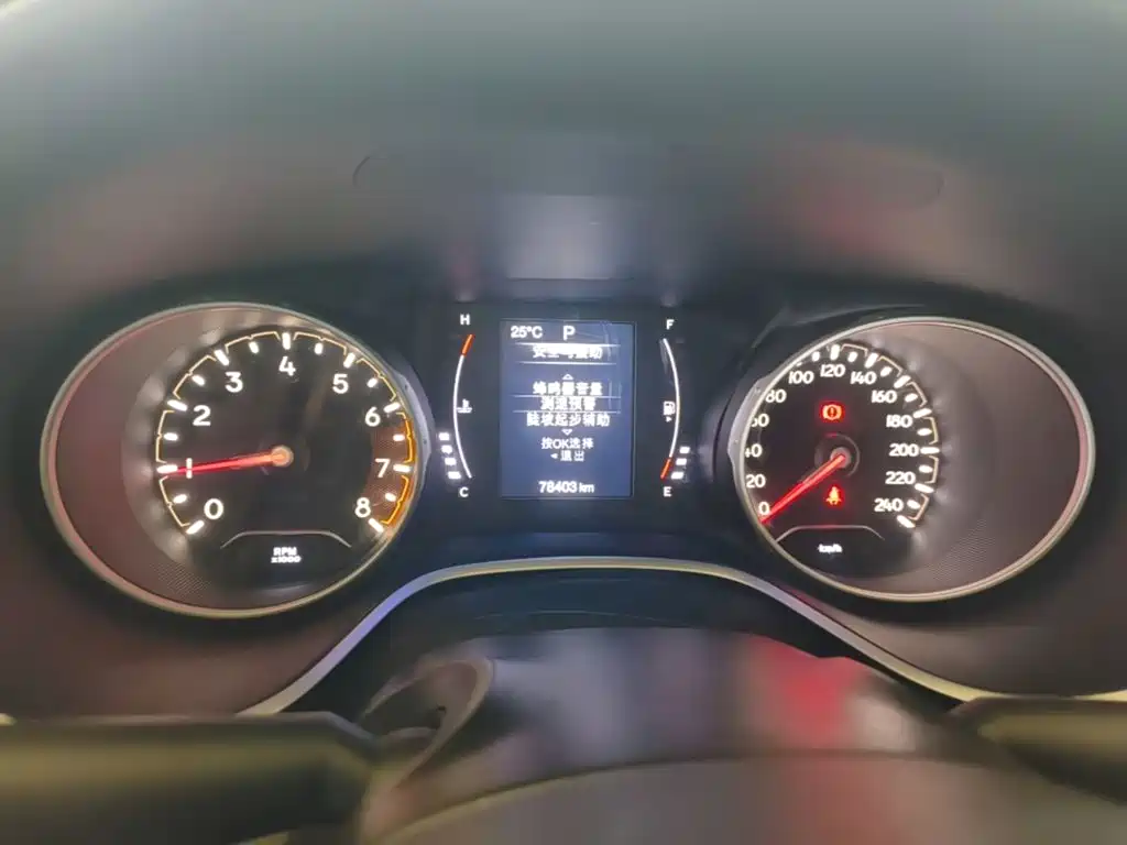 Jeep Compass — миниатюра 12