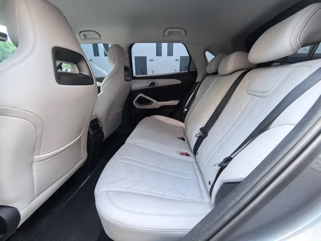 BYD Yuan Up UP 2025 Smart Drive 401KM