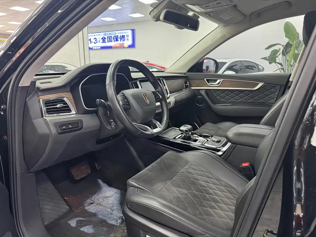 Hongqi HS7 2021 2.0T DCT