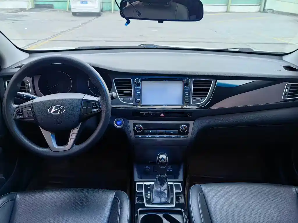 Hyundai Mistra — миниатюра 5