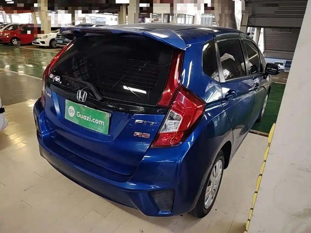 Honda Fit — миниатюра 7