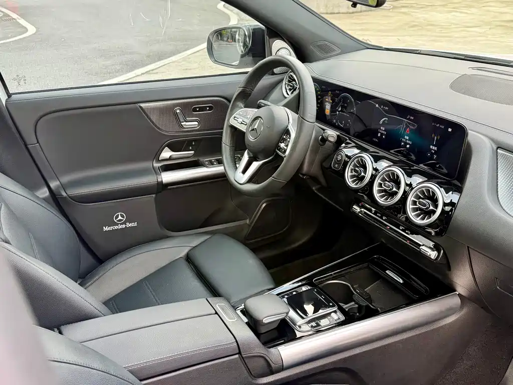 Mercedes-Benz GLA — миниатюра 14